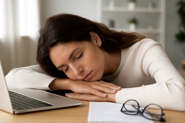 Narkolepsi Nedir? Belirtileri ve Tedavi Yöntemleri